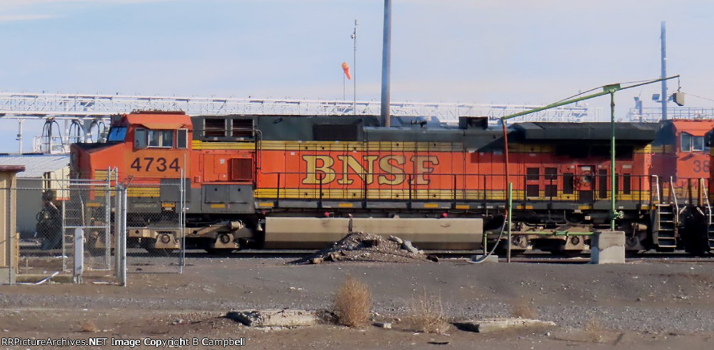 BNSF 4734